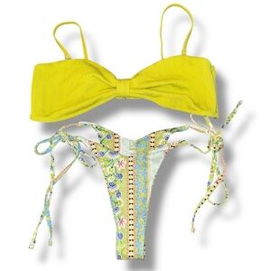 Abercrombie & Fitch Green Bikini Top Women’s XL swimsuit